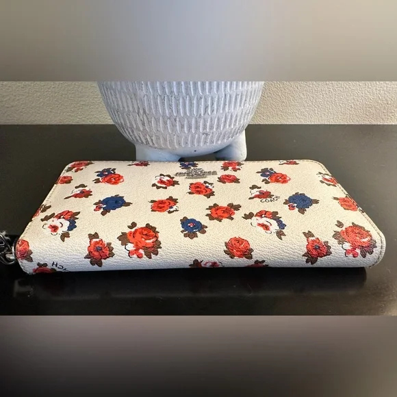 Coach Floral Tea Rose Cream Accordion Zip Wallet with Navy Interior - Picture 8 of 9